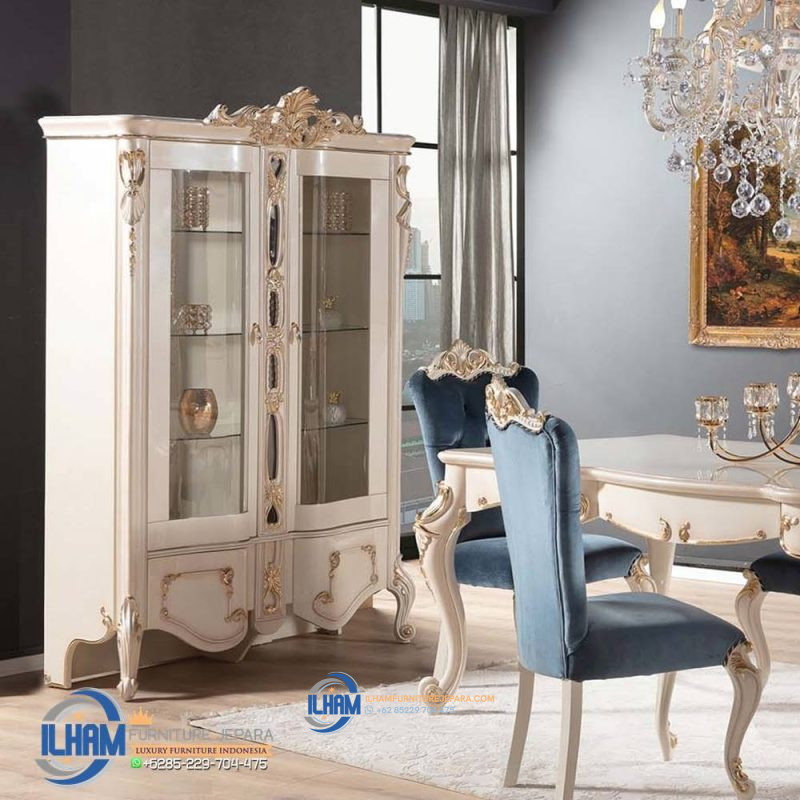 Lemari Hias Mewah Elegan Classic Dining Room Set